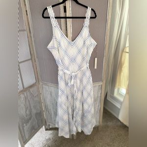 LAUREN CONRAD CUTE COTTAGE CORE MIDI DRESS